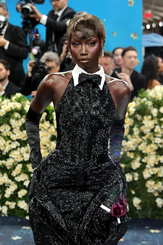 Фаворит Met Gala 2025: как Thom Browne одел главных звезд Голливуда (и обогнал даже Louis Vuitton)
