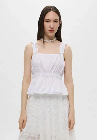 Где купить milkmaid top — любимый топ Хейли Бибер и тренд лета 2025