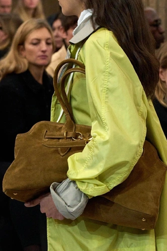 Не только Longchamp: 5 сумок, в которые поместится вся жизнь