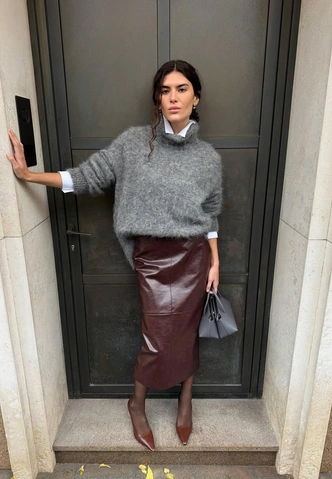 Какой он — идеальный базовый свитер: 33 лучших варианта у российских брендов