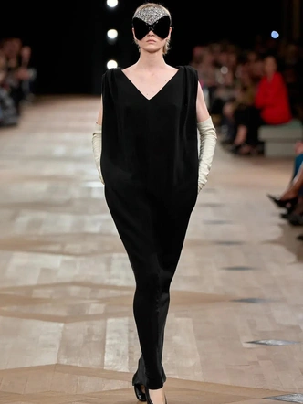 Оммаж Кристобалю: дебютная коллекция Пьерпаоло Пиччоли для Balenciaga