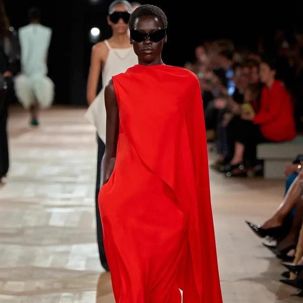 Оммаж Кристобалю: дебютная коллекция Пьерпаоло Пиччоли для Balenciaga