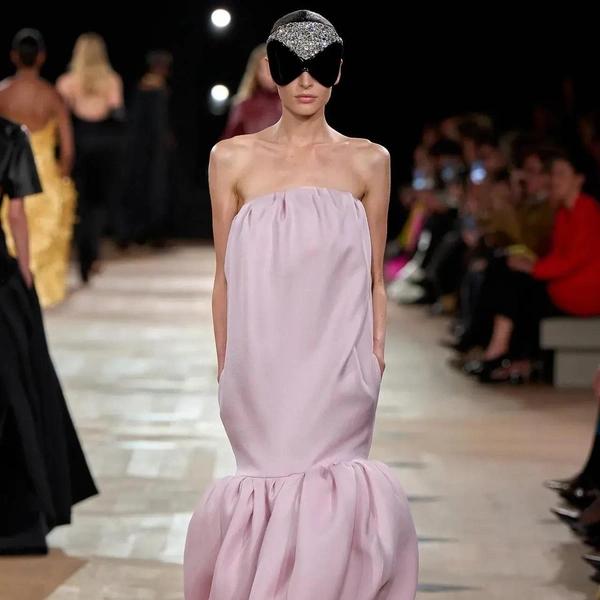 Оммаж Кристобалю: дебютная коллекция Пьерпаоло Пиччоли для Balenciaga