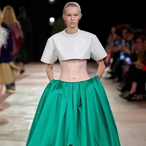 Оммаж Кристобалю: дебютная коллекция Пьерпаоло Пиччоли для Balenciaga