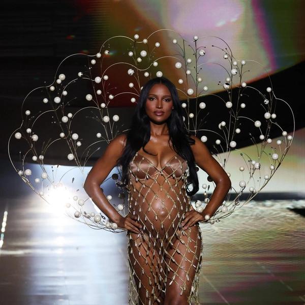 Шоу Victoria's Secret 2025: самые яркие выходы и моменты показа