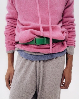 7 новых способов носить ремни: на пальто, три сразу или как богатые итальянки