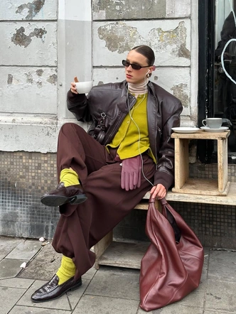 Бордо + оливковый: самый красивый дуэт ноября, который выглядит дорого