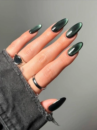 Денежный маникюр на декабрь 2025: привлекаем удачу в последние недели года