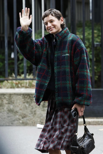 Флисовые толстовки: где искать и как носить новый тренд из спортивного гардероба