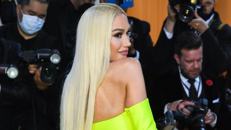 Главные оттенки в окрашивании на зиму на 2026 год: какие оттенки популярны, как выглядит сливвочный блонд, мнение мастера