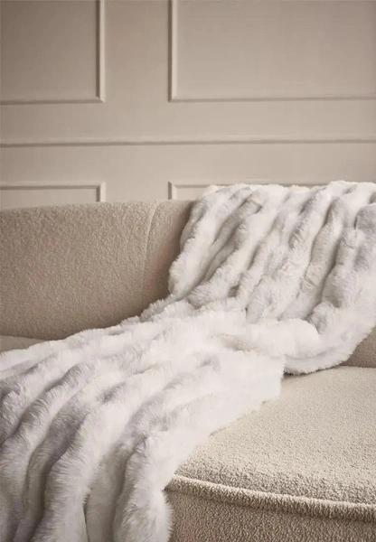 Home alone: лучшие варианты одежды для домашнего комфорта