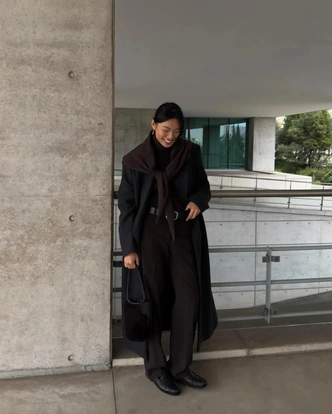 Идеальная база — брюки на осень-зиму 2025/26: лучшие модели у российских брендов