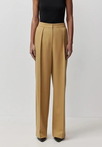 Идеальная база — брюки на осень-зиму 2025/26: лучшие модели у российских брендов