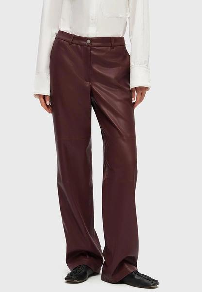 Идеальная база — брюки на осень-зиму 2025/26: лучшие модели у российских брендов