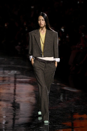 Идеальная база — брюки на осень-зиму 2025/26: лучшие модели у российских брендов