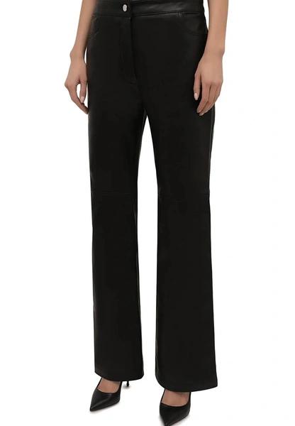 Идеальная база — брюки на осень-зиму 2025/26: лучшие модели у российских брендов