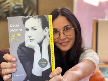 Как без макияжа выглядит Деми Мур: секреты красоты, макияж, в Субстанции, как ухаживает за лицом, фото без макияжа