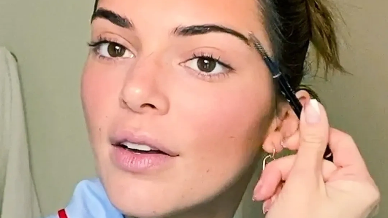 Как без макияжа выглядит Кендалл Дженнер: секреты красоты, макияж, каким спортом занимается, фото без макияжа