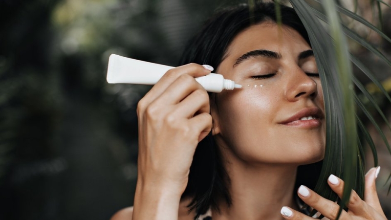 Как ухаживать за чувствительной кожей в домашних условиях: простые правила по уходу за кожей лица дома, на что обратить внимание при выборе средств