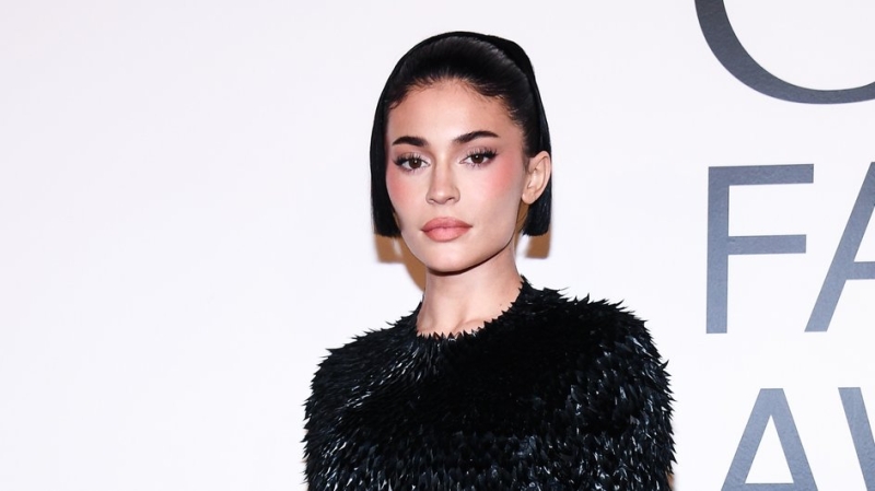 Макияж Кардашьян: как красятся Ким, Кортни и Кайли — и в чем разница