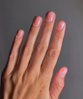 Маникюр Ирины Шейк — главный тренд ноября, который захочет повторить каждая