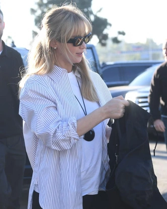 Минимализм, в который влюблены все: как Дженнифер Лоуренс стала новой королевой стритстайла