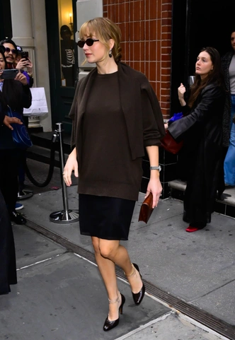 Минимализм, в который влюблены все: как Дженнифер Лоуренс стала новой королевой стритстайла