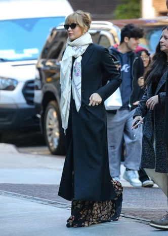 Минимализм, в который влюблены все: как Дженнифер Лоуренс стала новой королевой стритстайла