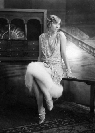 Платье с меховой опушкой — новое прочтение Slavic core