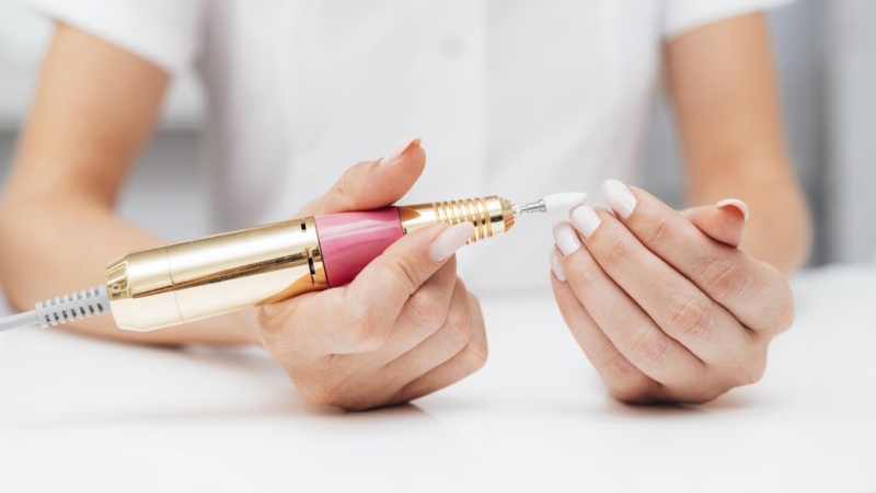 Почему не держится гель-лак: 5 частых ошибок, которые все портят