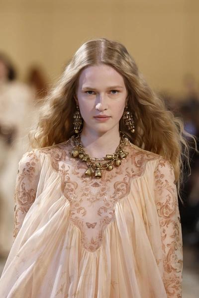 Пряный мед: самое натуральное окрашивание для блондинок прямо сейчас