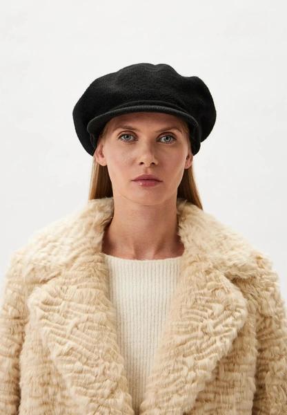 Шапки, береты и кепки: самые модные головные уборы зимы 2025/26