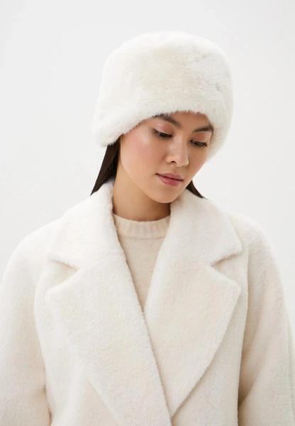 Шапки, береты и кепки: самые модные головные уборы зимы 2025/26