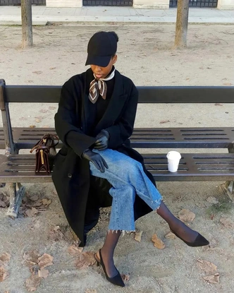 Шесть небанальных способов носить летние вещи зимой (и при чем тут кепи)