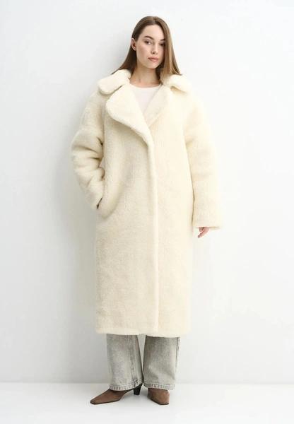 Теплые, уютные, твои: 17 лучших шуб этой зимы