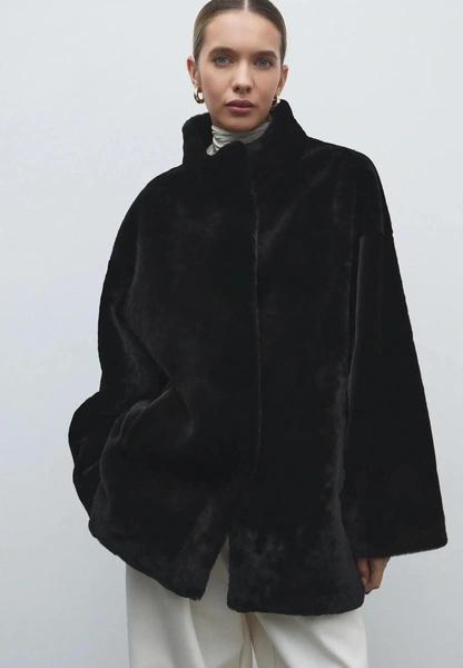 Теплые, уютные, твои: 17 лучших шуб этой зимы