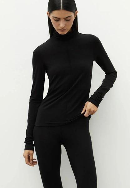 Водолазка по-французски: как выбрать и с чем сочетать самый нужный базовый трикотаж