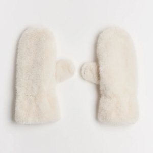 33 оригинальных идей подарков на Новый год 2026: что купить друзьям, коллегам и родственникам на новогодние праздники