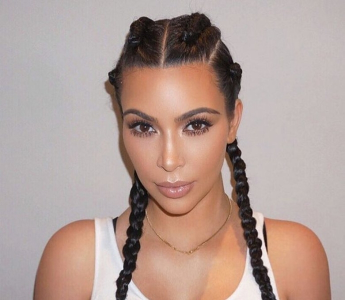 50+ лучших причесок на Новый год 2026: идеи красивых причесок на длинные, средние и короткие волосы с фото