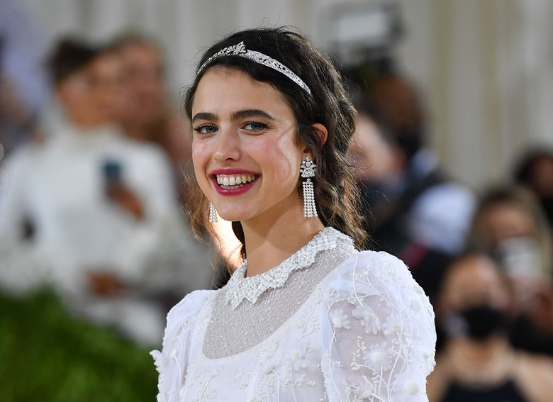 50+ лучших причесок на Новый год 2026: идеи красивых причесок на длинные, средние и короткие волосы с фото