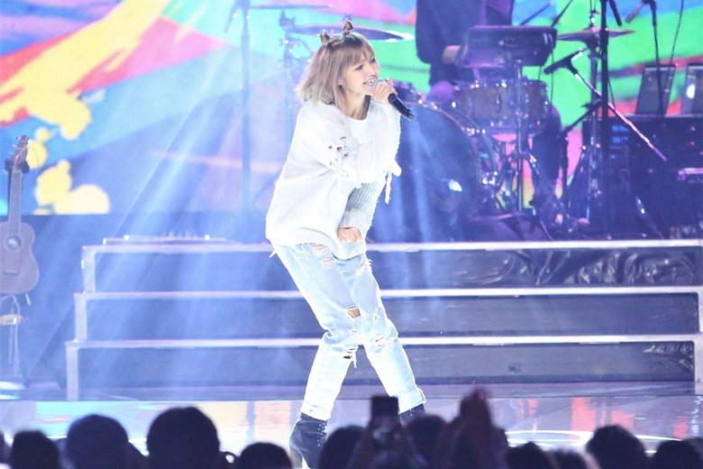 50+ лучших причесок на Новый год 2026: идеи красивых причесок на длинные, средние и короткие волосы с фото