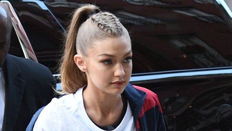 50+ лучших причесок на Новый год 2026: идеи красивых причесок на длинные, средние и короткие волосы с фото