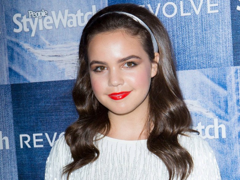 50+ лучших причесок на Новый год 2026: идеи красивых причесок на длинные, средние и короткие волосы с фото