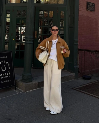 Белые брюки — главный антистресс гардероба этой зимы