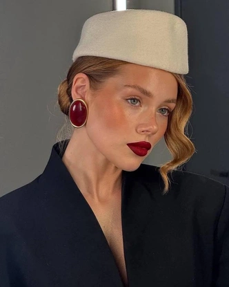 Денежный макияж на Новый год: три цвета, которые перезапустят карму богатства