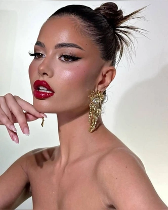 Денежный макияж на Новый год: три цвета, которые перезапустят карму богатства