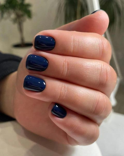 Денежный маникюр на февраль 2026: 5 проверенных цветов, которые сработают как магнит для финансов