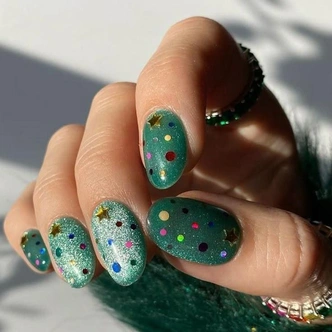 Дофаминовый маникюр&nbsp;&mdash; эти ногти поднимут настроение даже в самый серый зимний день