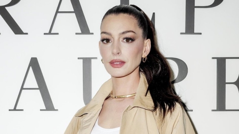 Энн Хэтэуэй до пластики: как выглядела Энн Хэтэуэй до пластической операции, фото