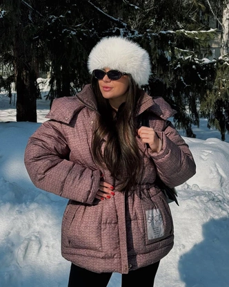 Как выглядит самая модная меховая повязка зимы